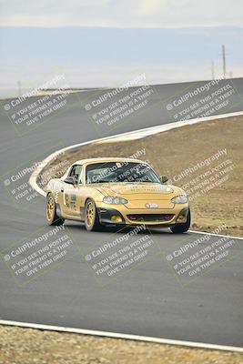 media/Jan-26-2025-CalClub SCCA (Sun) [[cfcea7df88]]/Group 1/Race/